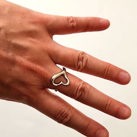 Tiffany & Co. Elsa Peretti Open Heart Ring - Picture 7 of 10